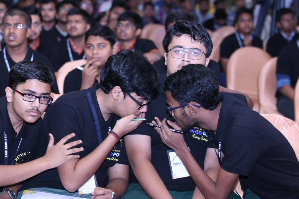 Young Quizzers fighting for the crown at Mettle Meet 2018 - Reviving Quizzing