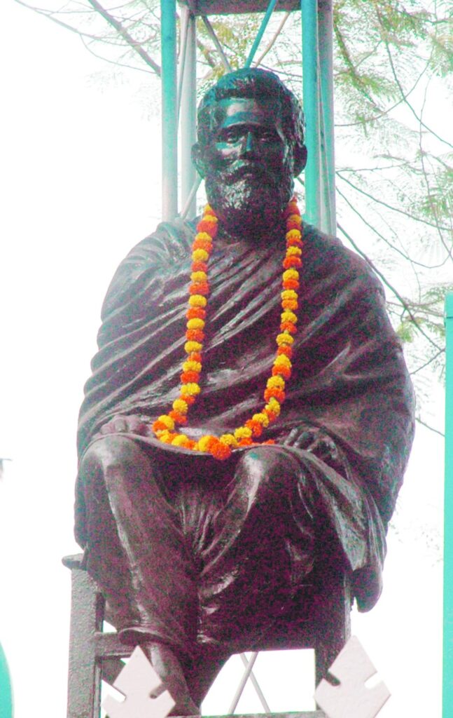 gopabandhu statue in puri