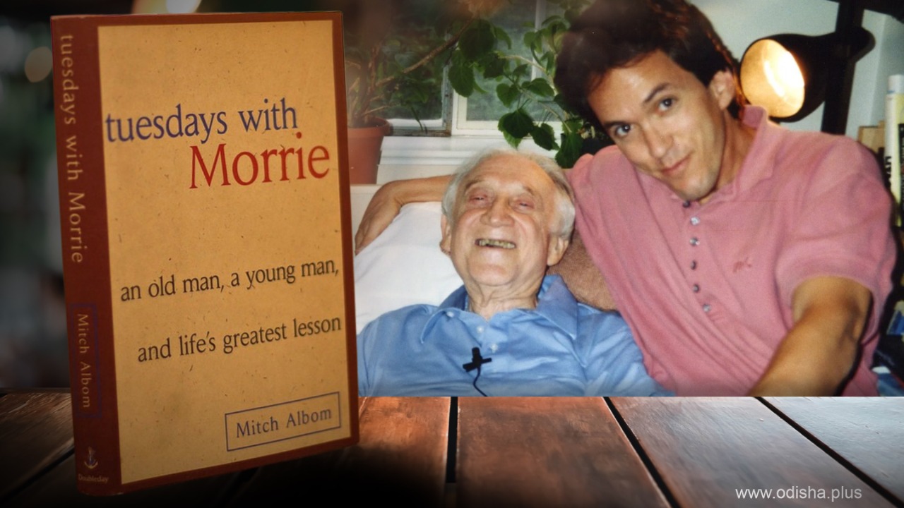 Tuesdays with Morrie' by Mitch Albom: Discovering Life's Lessons - Times of  India